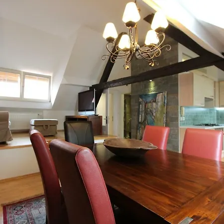 Apartamento Artistic In Historical Old Town 2