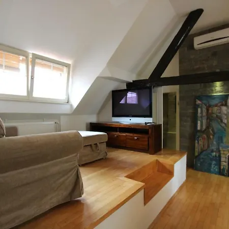 Artistic In Historical Old Town 2 Apartment Laibach