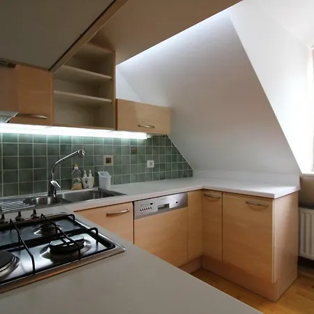 Apartamento Artistic In Historical Old Town 2 *