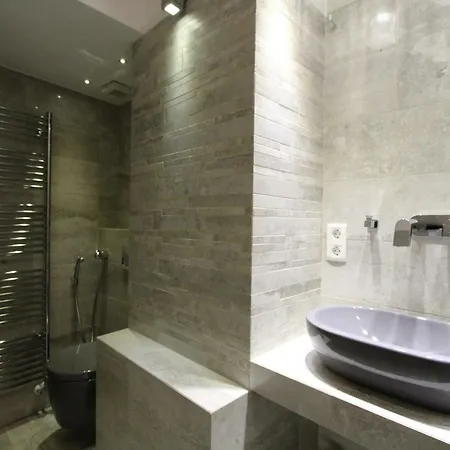 Apartamento Artistic In Historical Old Town 2 *